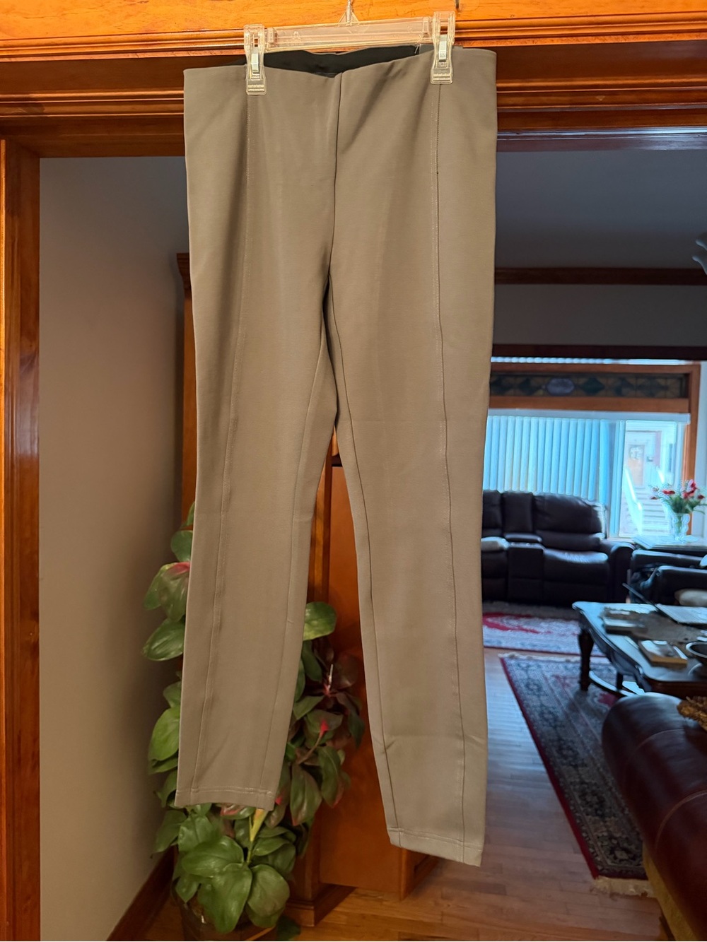 NWT Rachel Zoe Taupe Tummy Control Slimming Pants Size 8 - Picture 4 of 17